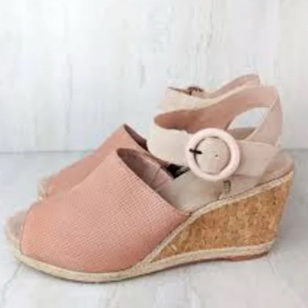 Toms Pink Sandals with Chunky Sole and Ankle Strap - Picture 1 of 4